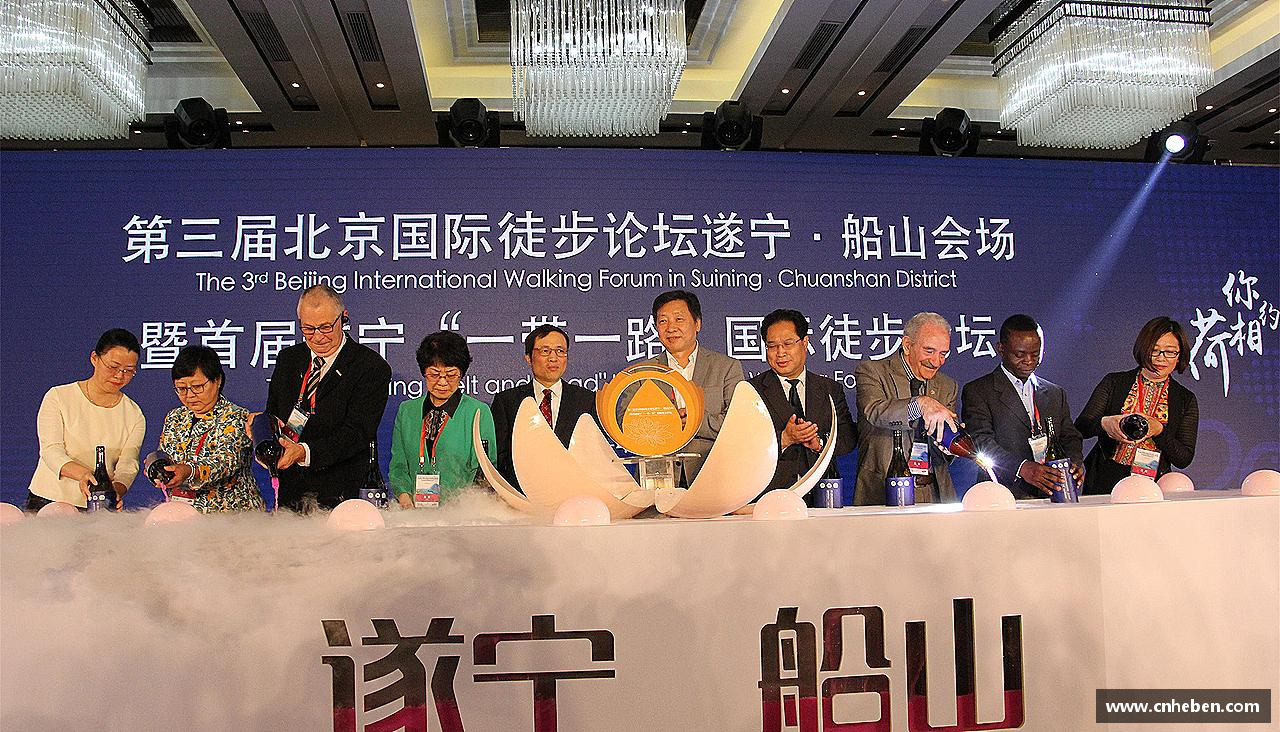 搏击激情，燃烧梦想！